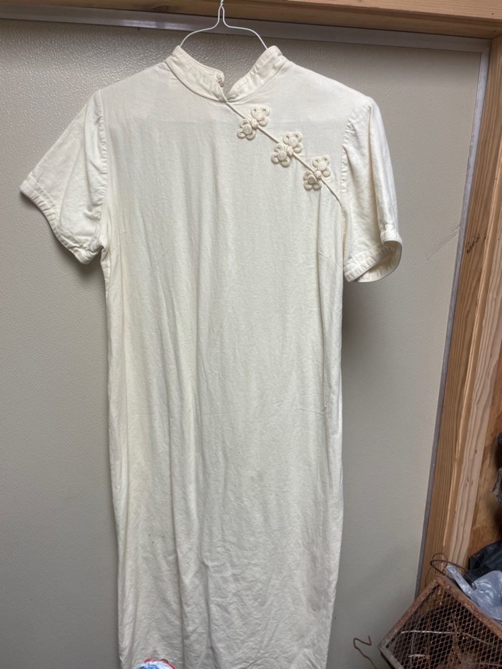 Ultra Dress Collection Cream Cheongsam-Inspired Midi Dress with Frog Closures